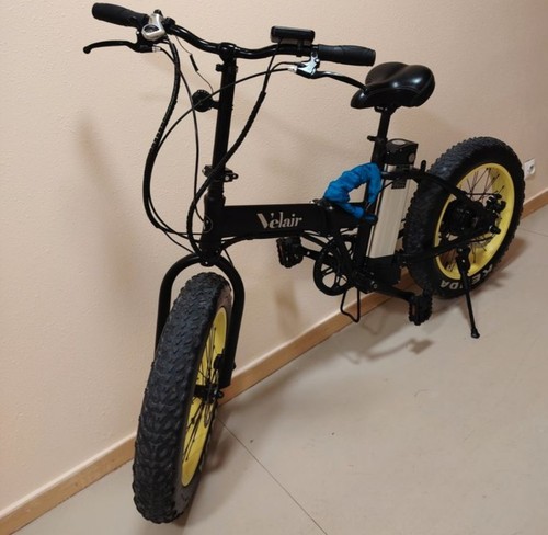 Vélo électrique pliant