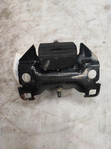 Support moteur droit nissan - moteur,