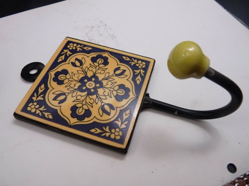 Ancien porte manteaux