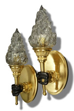 PAIRE D'APPLIQUES AUX MAINS DE