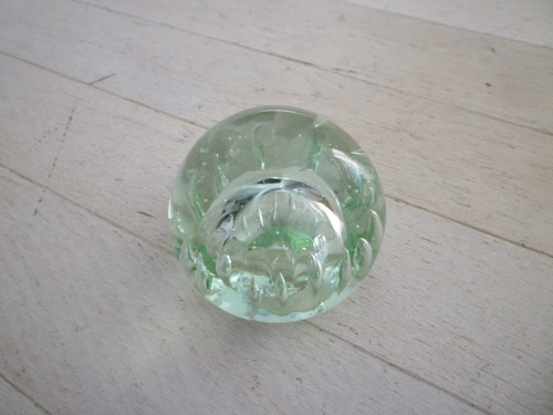 Presse papier boule verre - papier,