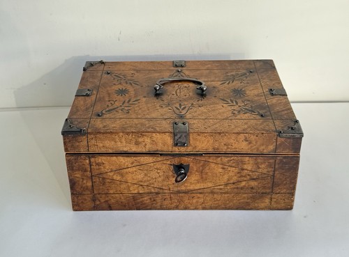 Ancien coffret toilettes - ancien,