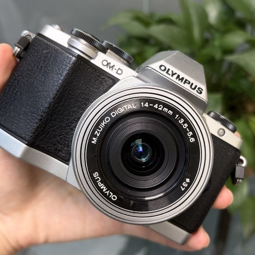 Olympus m10 mirrorless - olympus, om-d