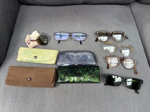 Lot anciennes paires lunettes