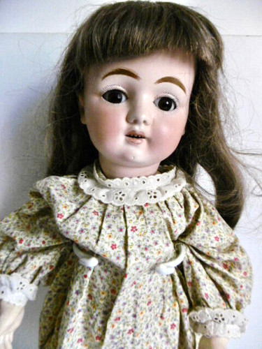 Jolie poupée ancienne tête - jolie,