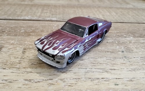 Ford mustang 1967 maisto - gt,