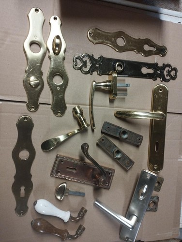 Lot diverses poignees portes - diverses,