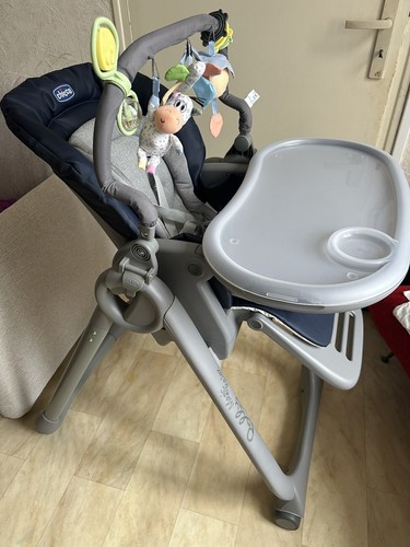 Chaise haute bébé - chaise,