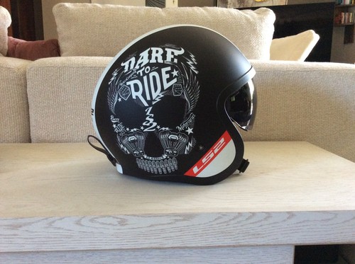 Casque moto jet - ls2, tête