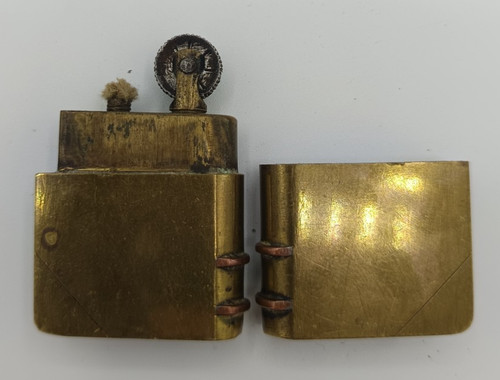 Briquet poilu vintage - briquet,