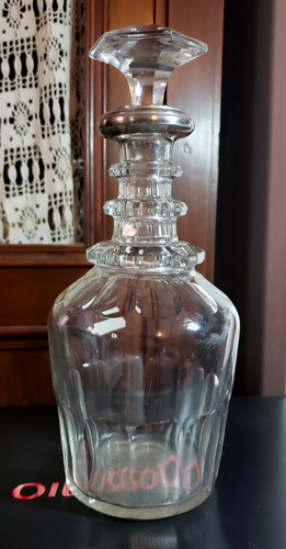 Ancienne carafe vin - à,