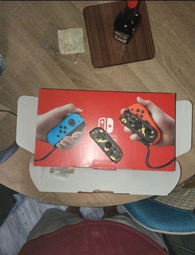 Switch 2 joys cons - 1,