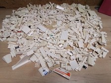 LEGO BLANC POLICE, MISSION