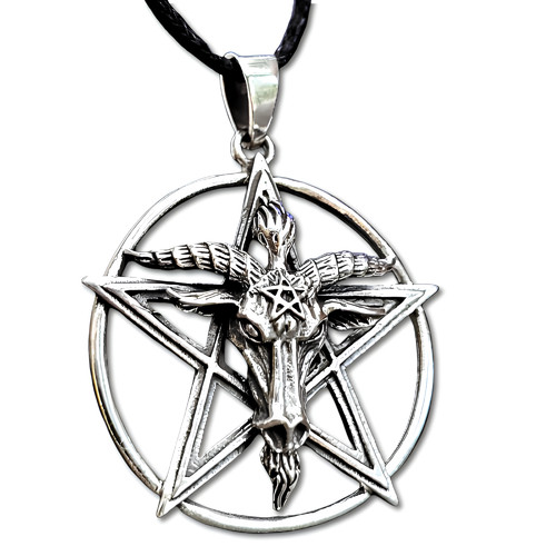 Collier pentagramme inversé
