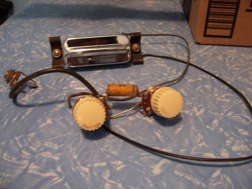 Vintage 1950s kay speed bump - vintage,