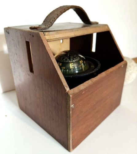 Ancienne boussole marine - ancienne,