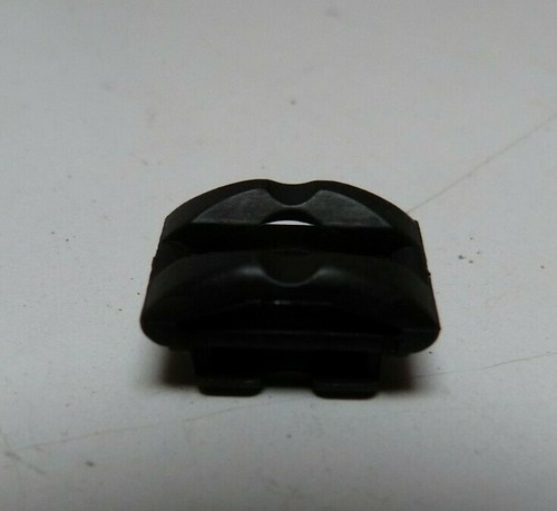 Taquet clip fixation - de,
