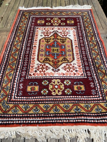 Joli tapis kazak - laine, et