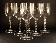 6 verres à vin blanc ou porto