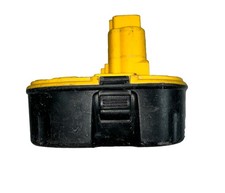 Dewalt 18V Nickel-Cadmium (NiCd) Battery DC9096 SOLD AS PARTS ONLY 4927