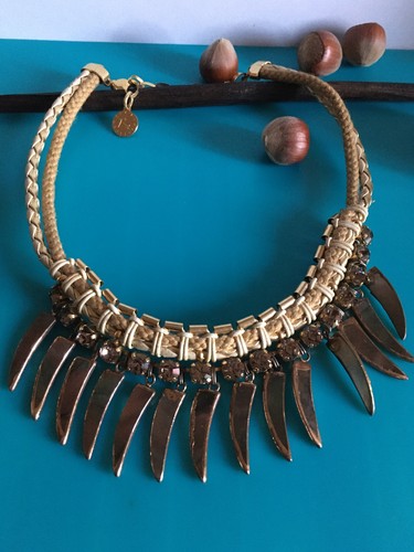 Ras cou collier - cou, cuir