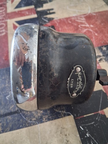 Phare moto ancienne