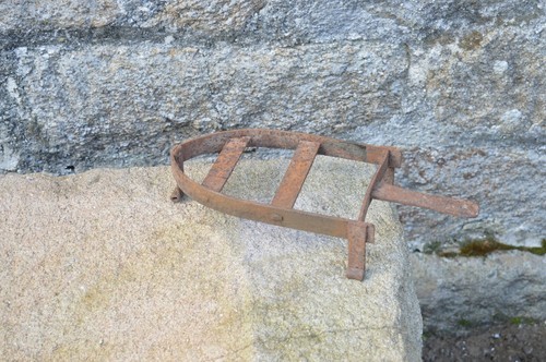 Ancien support socle fer à - ancien,