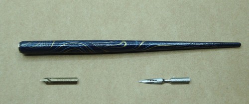 Calligraphie porte plume - porte, bleu