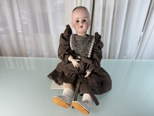 Poupée d'artiste poupée