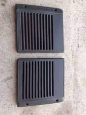 grille cache enceinte haut