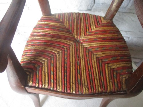 Petite chaise ancienne - petite, bois