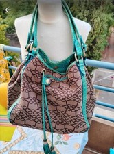 Sac lancel espiègle avec ses