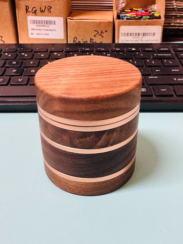 Walnut solid wood metal - solid,