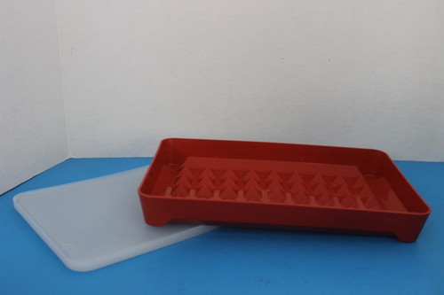 Tupperware hot dog cold - dog~cold, cut