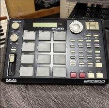 AKAI MPC500 [Maximum polyphony: 32 voices] Black Sampler Sequencer From Japan