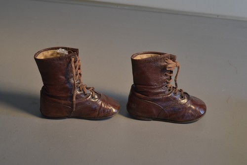 Chaussures anciennes enfants