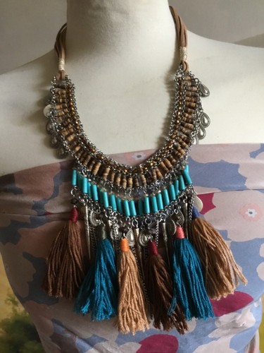 Magnifique collier ethnique