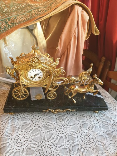 Pendule bronze sur - , marbre