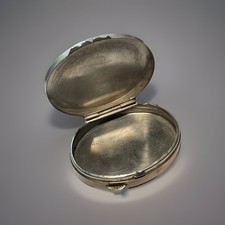 Ancienne petite boite à