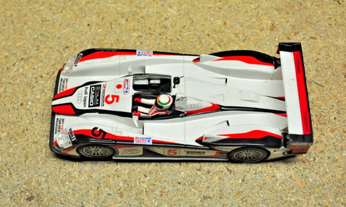 Voiture pour circuit - pour,