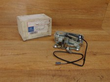 Serrure de porte arrière