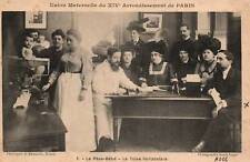 Old postcard 75 - Paris - Union Maternelle du XIVe. 5. Le Pèse-Bébé - Horizontal Toise