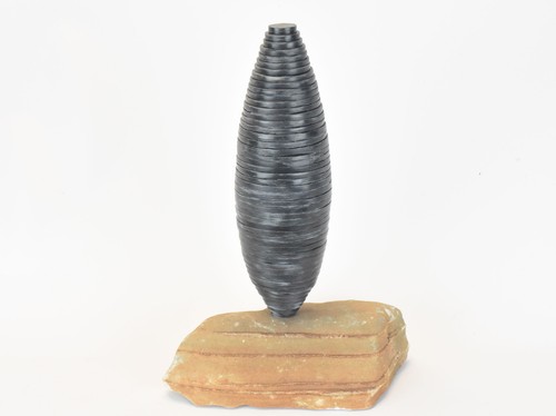 Sculpture ardoise sur - en,