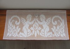 Rideau brise-vue au crochet . Voilage romantique dentelle de crochet fait main.