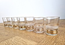 Anciens verres à vin blanc