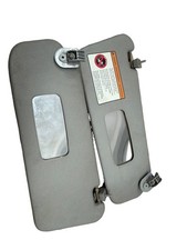 Ailerons pare-soleil droite