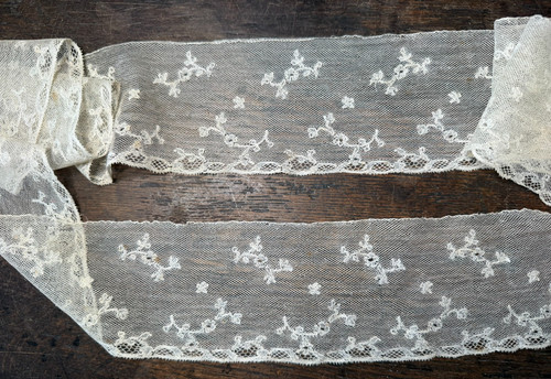 Dentelle ancienne longueur - dentelle,