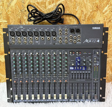YAMAHA MX12/4 MIXING CONSOLE