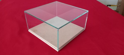 Vitrine cloche protection - cloche,