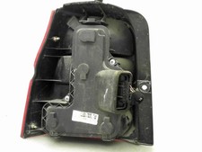 Feu arriere principal droit